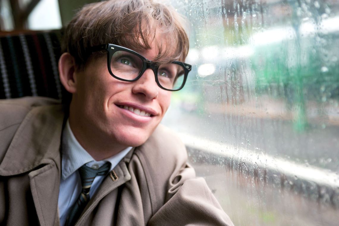 Eddie-Redmayne-stars-as-Stephen-Hawking.0.jpg